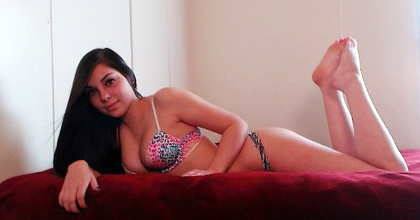 Brooke in lingerie, from Streamate’s Brooke_and_Justin