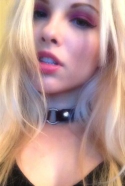 Stacy Doll from MyFreeCams