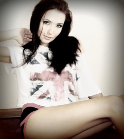 Katenika from MyFreeCams