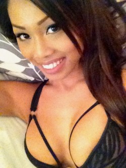 SinCityVEE from MyFreeCams