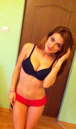 MFC BelleGoddess in lingerie