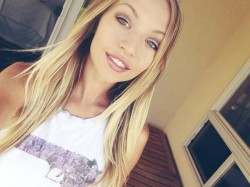 Miss AnaFoxx from MyFreeCams