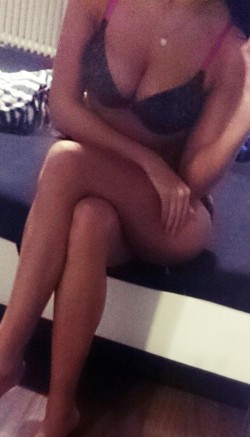 Adorble_Maria from MyFreeCams