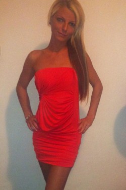 CUMONTHEGIRLS from MyFreeCams in sexy little dress