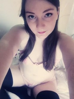 XiaoRabbit from MyFreeCams