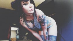 inked camgirl Evee__ from MyFreeCams