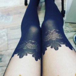 LilKatelyn’s legs in pantyhose