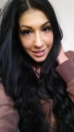 GinaMillan from MyFreeCams
