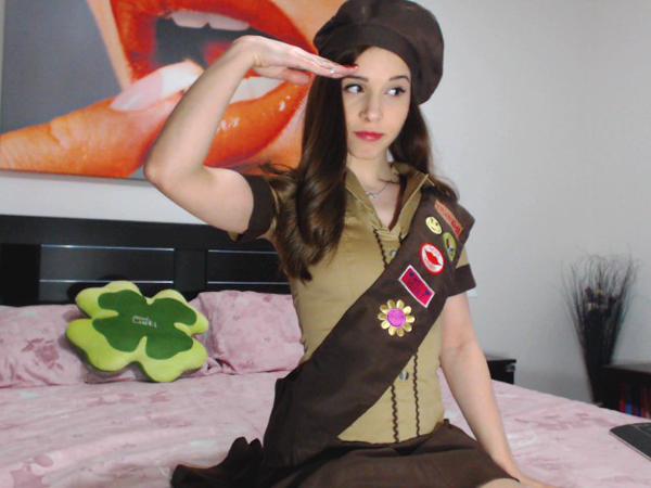 MFC CuteHerminie in her girl scout uniform